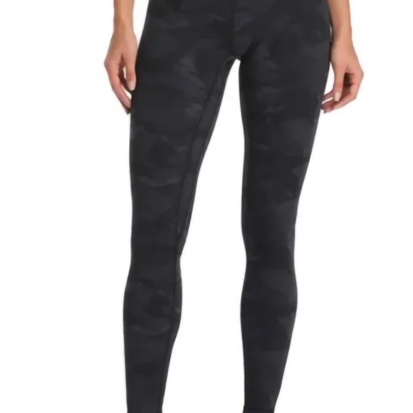 Stylish Black Camouflage Leggings - Picture 3 of 4